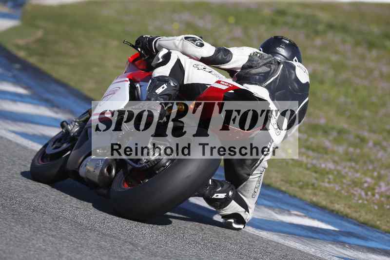 /Archiv-2024/01 26.-28.01.2024 Moto Center Thun Jerez/Gruppe gruen-green/backside